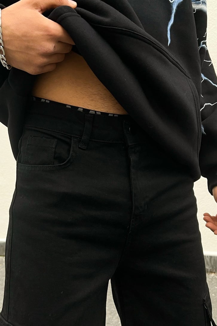 Cep Detaylı Siyah Baggy Jean