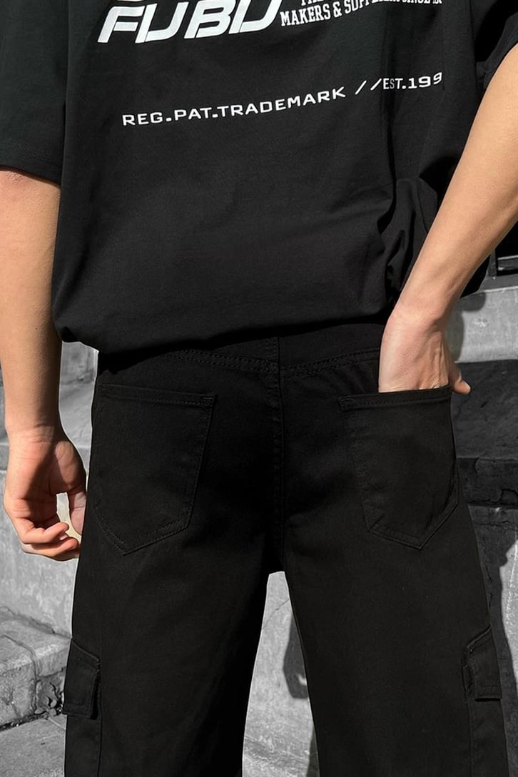 Cep Detaylı Siyah Baggy Pantolon