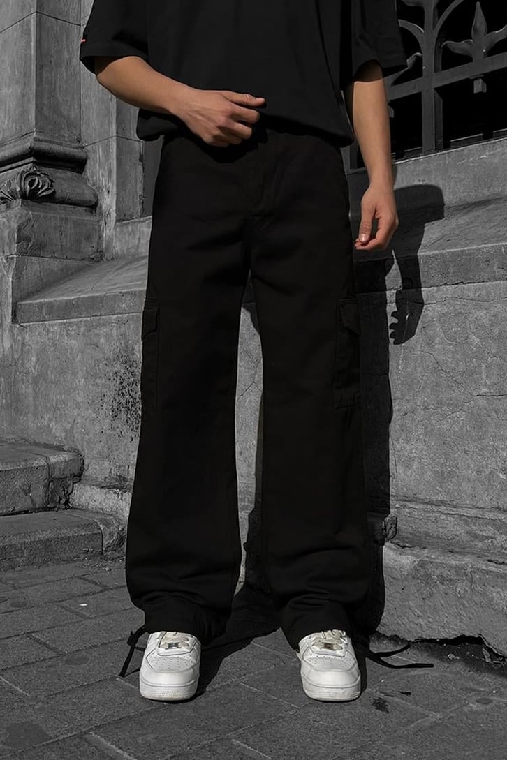 Cep Detaylı Siyah Baggy Pantolon