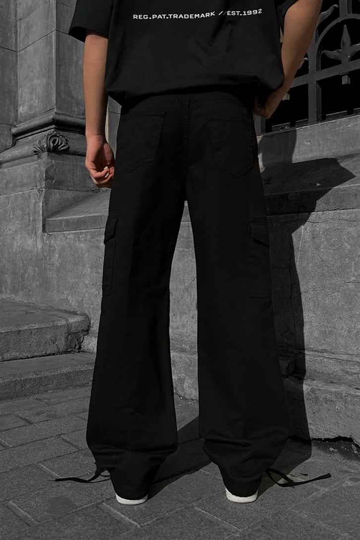 Cep Detaylı Siyah Baggy Pantolon