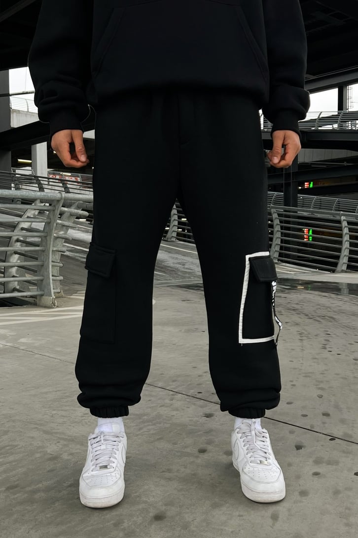 Cep Detaylı Siyah Jogger Fit Eşofman