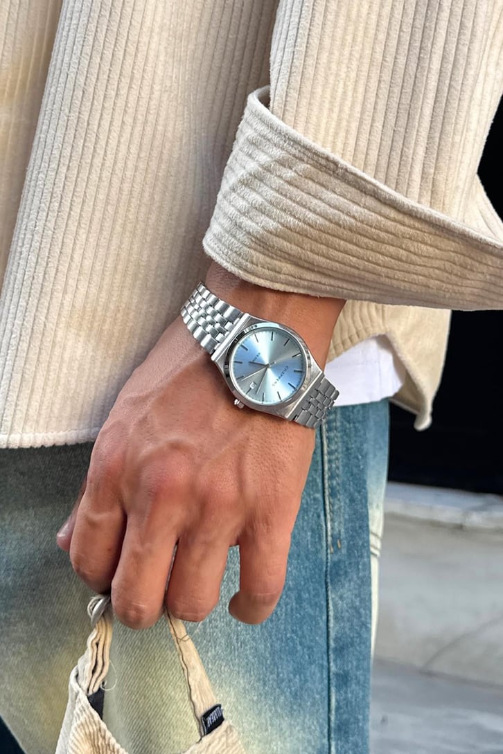 Cerulean Whisper Wristwatch