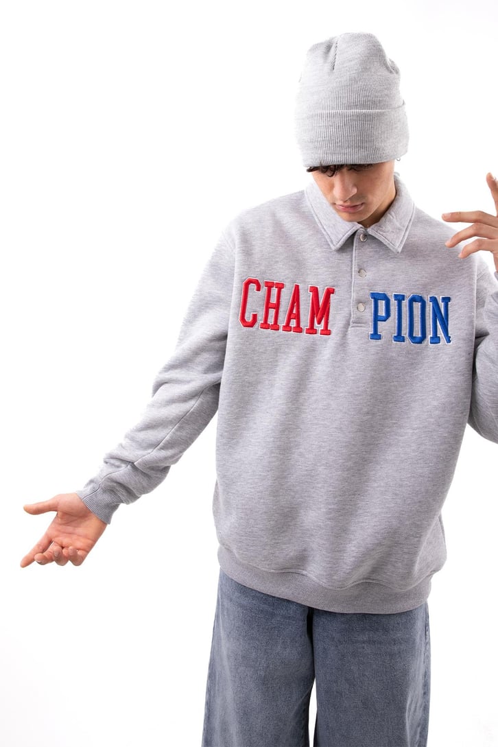 Champ Nakışlı Polo Yaka Gri Oversize Sweatshirt