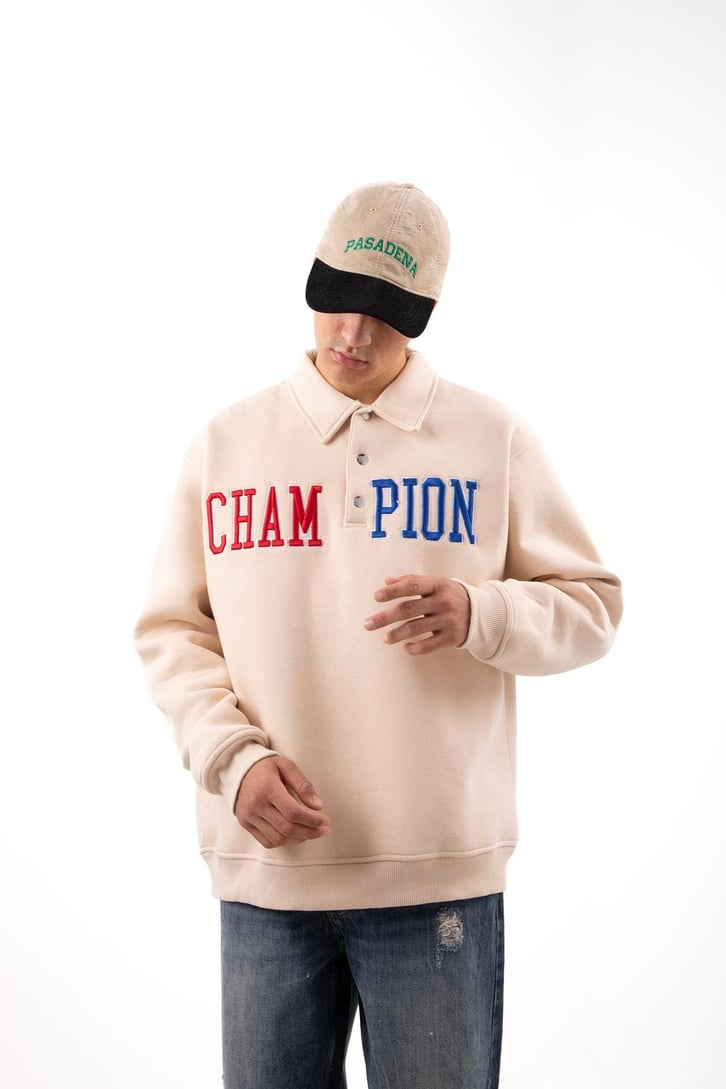 Champ Nakışlı Polo Yaka Taş Rengi Oversize Sweatshirt