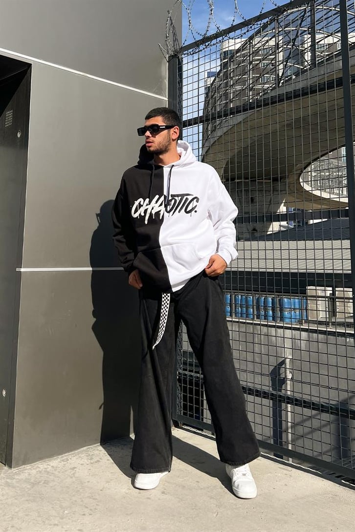 Chaotic Baskılı Parçalı Beyaz Hoodie