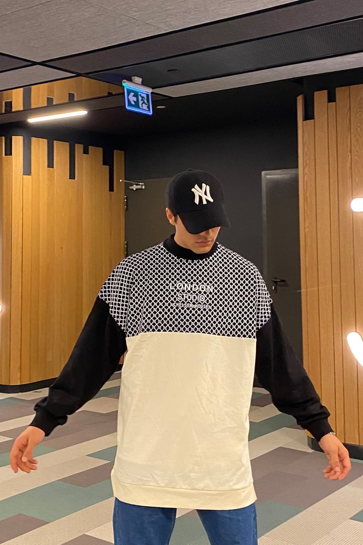 Chelsea House Oversize Sweatshirt