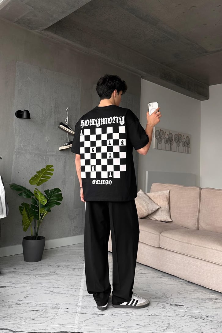 Chess Baskılı Siyah Oversize Tişört