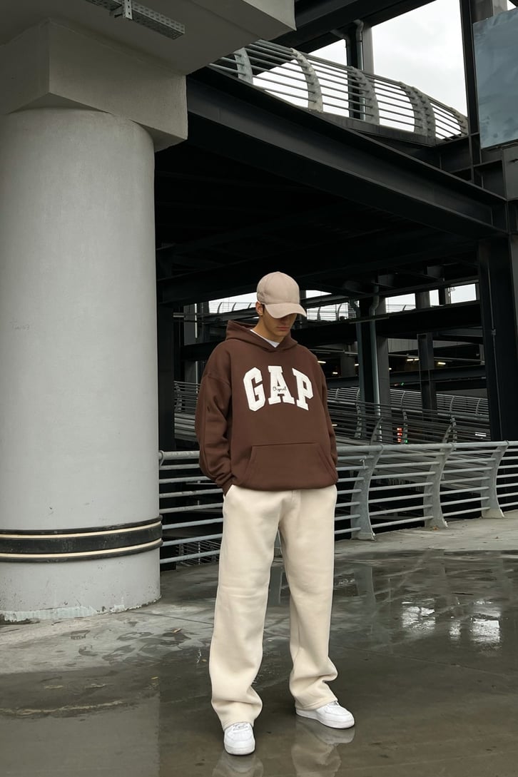 Chest Logo Nakışlı Oversize Hoodie