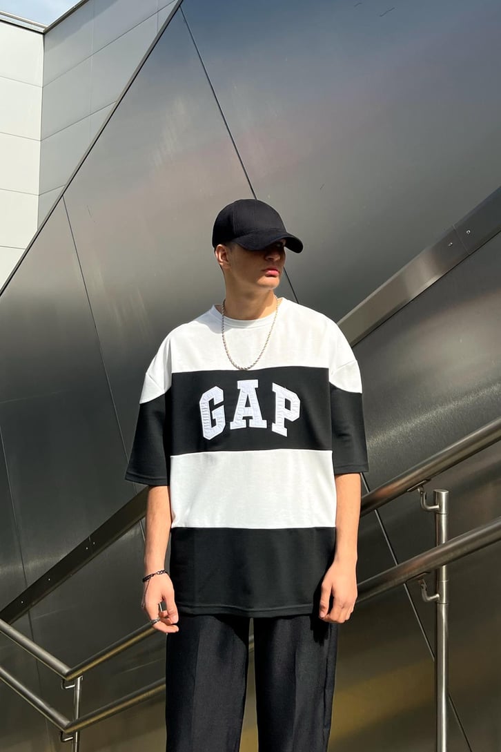 Chest Logo Nakışlı Oversize Tshirt