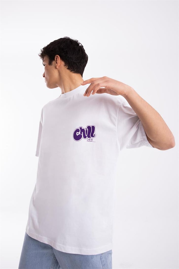 Chill Baskılı Beyaz Oversize Tişört
