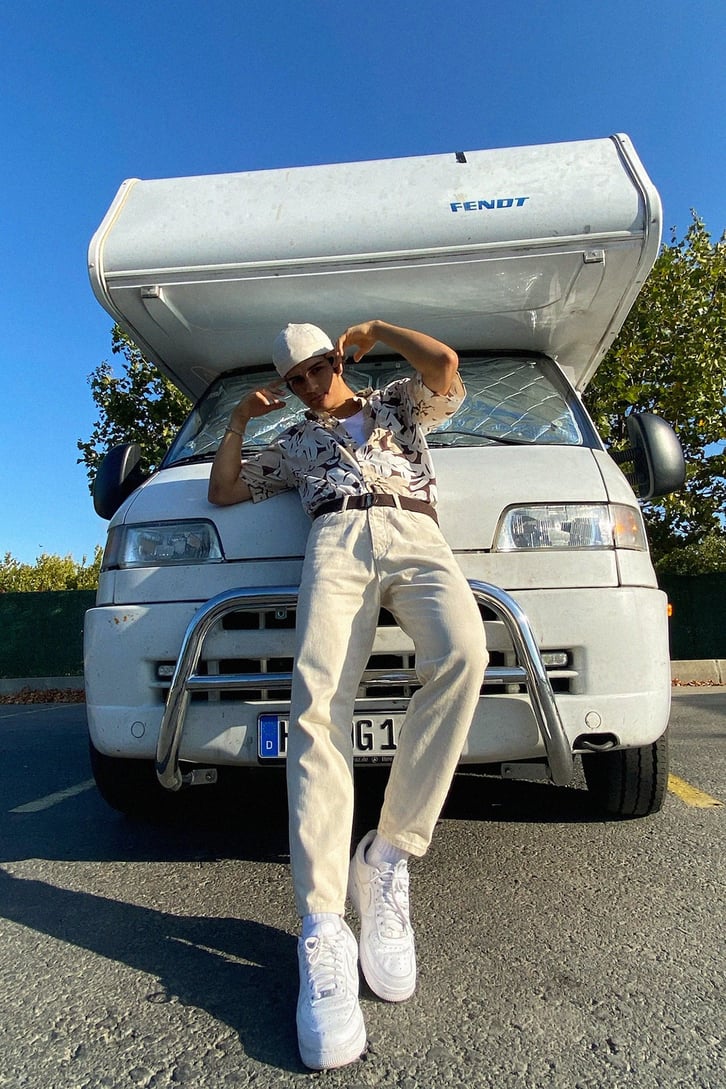 Çiçek Desenli Oversize Kısa Kollu Gömlek