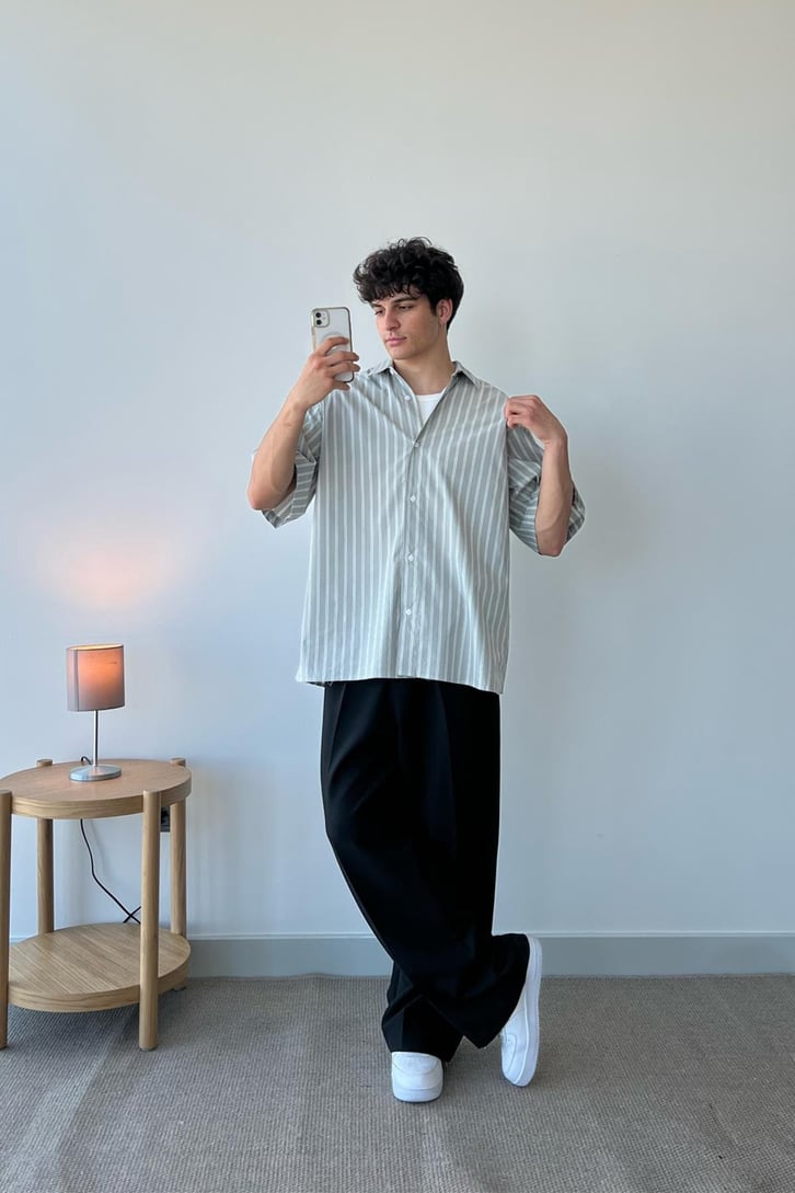 Çift Çizgili Kısa Kol Mavi Oversize Gömlek