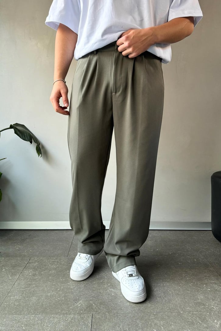 Çift Pileli Relaxed  Yeşil Kumaş Pantolon