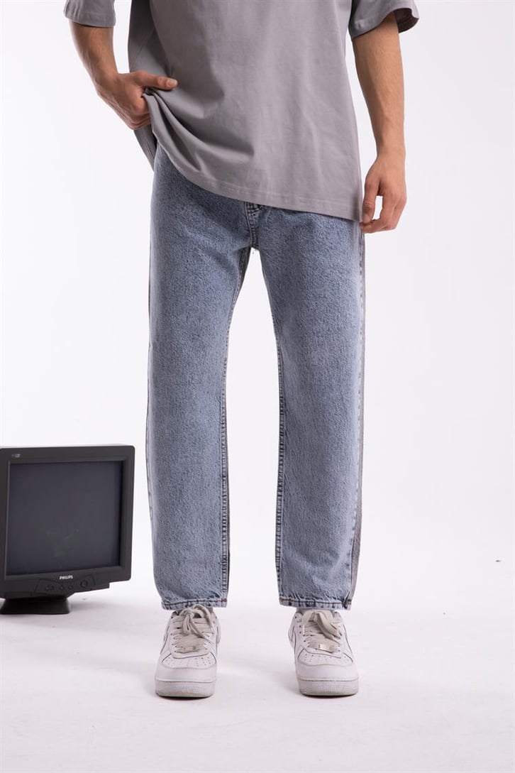 Çift Renkli Açık Mavi Mom Fit Jean