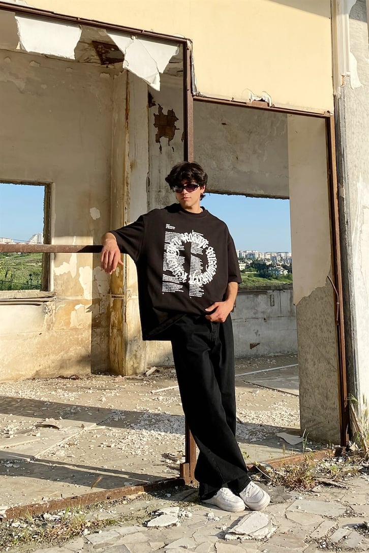 Circle Oversize Siyah Tshirt