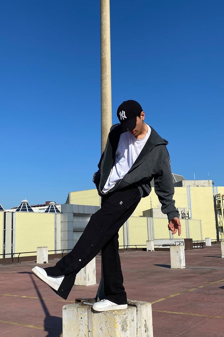 ÇITÇIT YIRTMAÇLI BAGGY EŞOFMAN