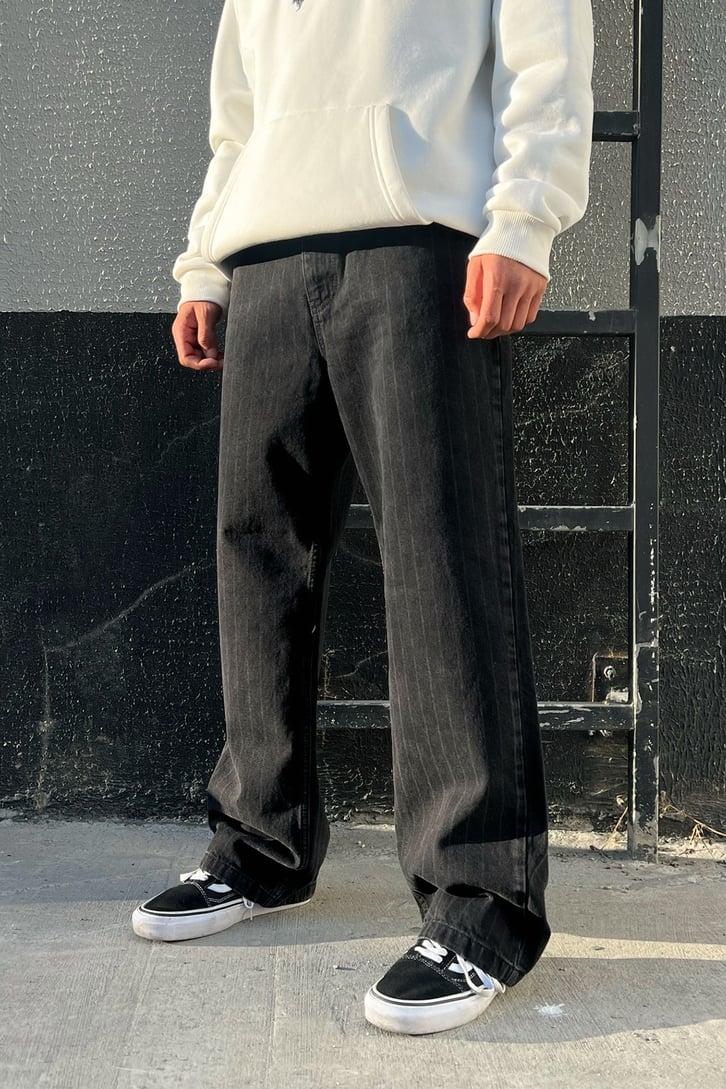 Çizgi Desenli Siyah Baggy Jean