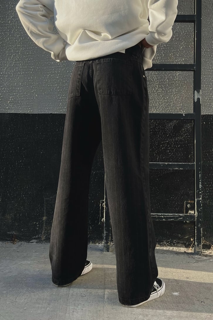 Çizgi Desenli Siyah Baggy Jean