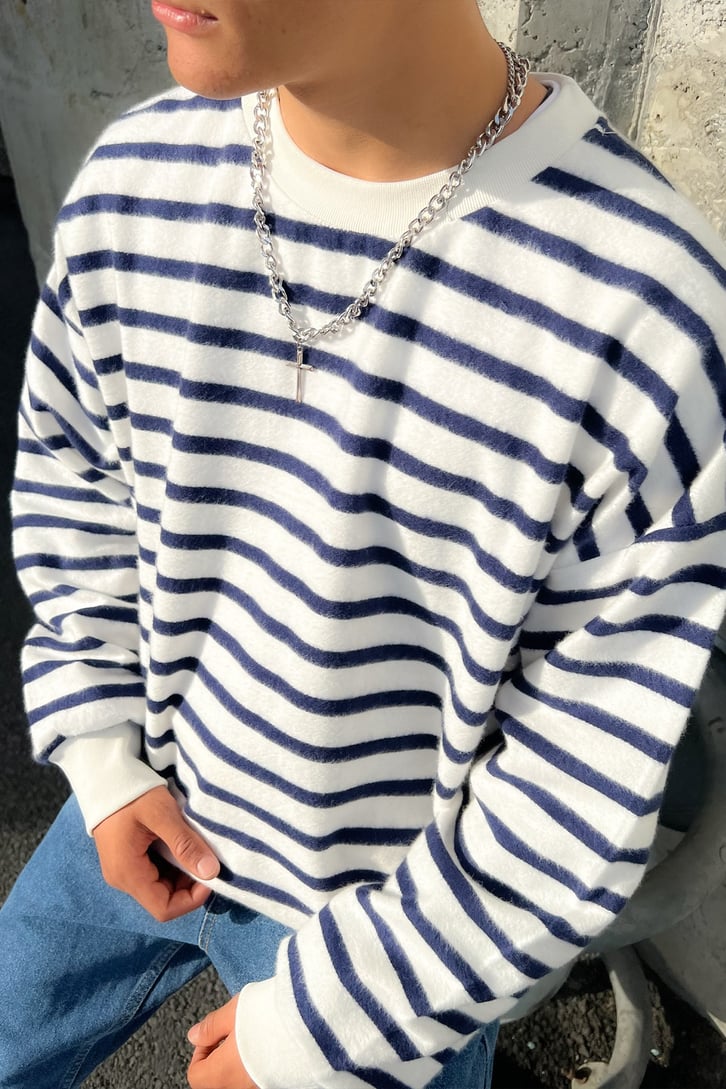 Çizgili Beyaz Oversize Sweatshirt