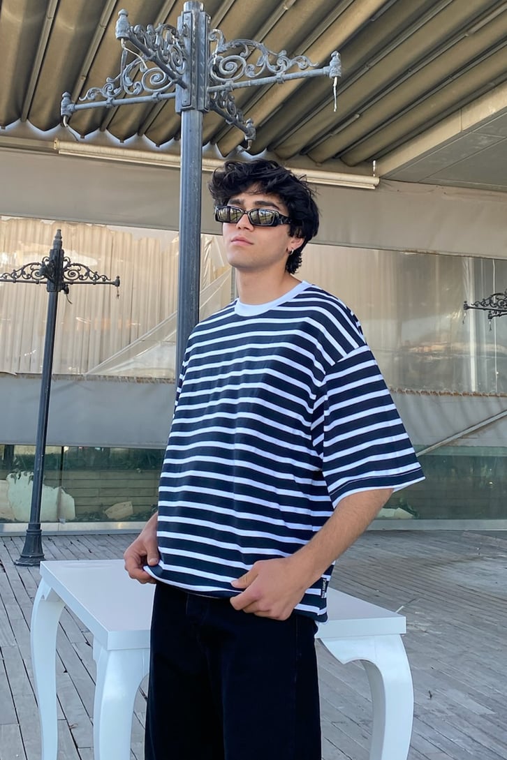 Çizgili Oversize Beyaz Tshirt