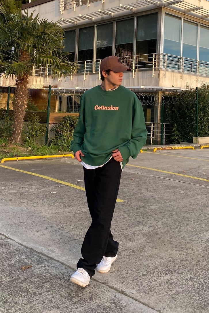 Cllusion Chest Printed Oversize Premium Sweatshirt