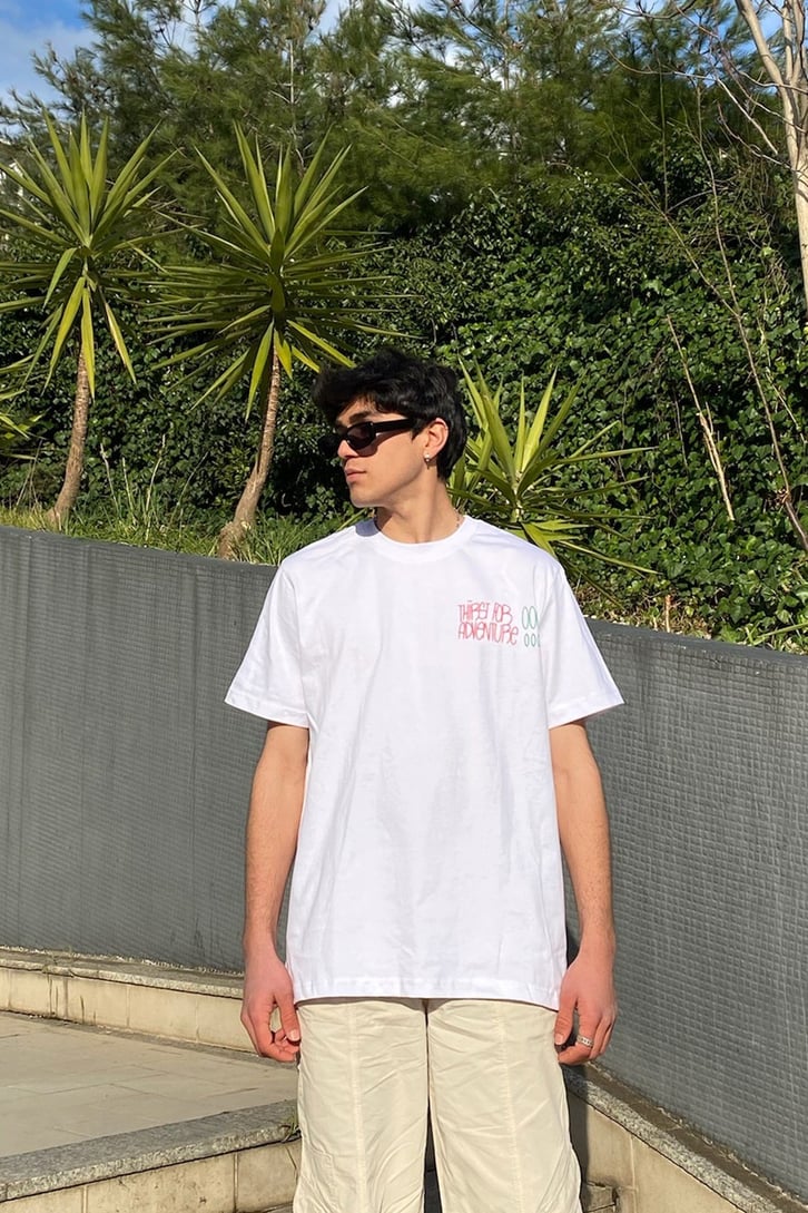 Closer Look Oversize Printed Beyaz Tshirt