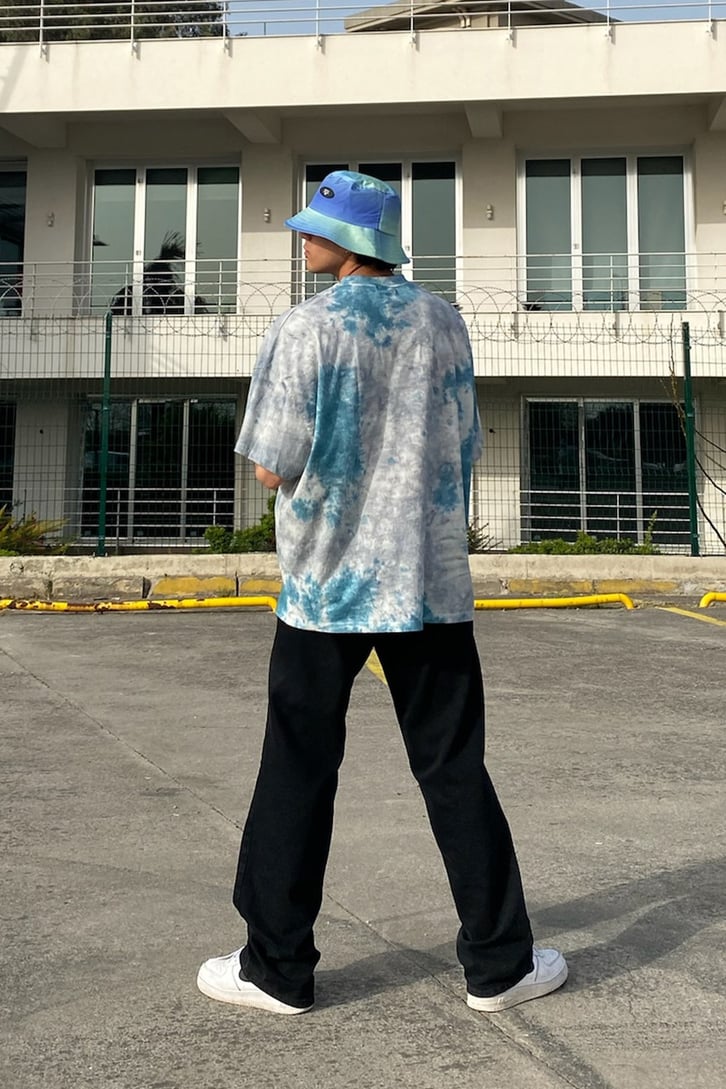 Cloudy Batik Oversize Tshirt