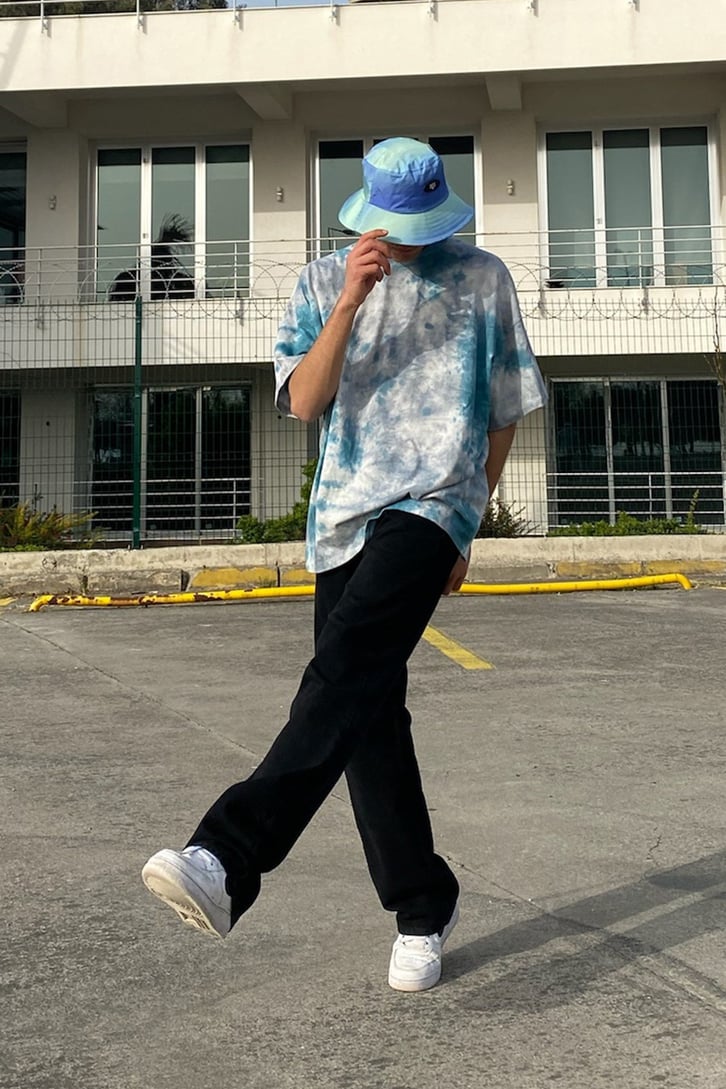 Cloudy Batik Oversize Tshirt