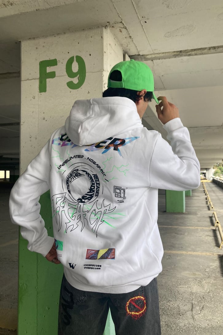 ÇOK BASKILI OVERSIZE HOODIE