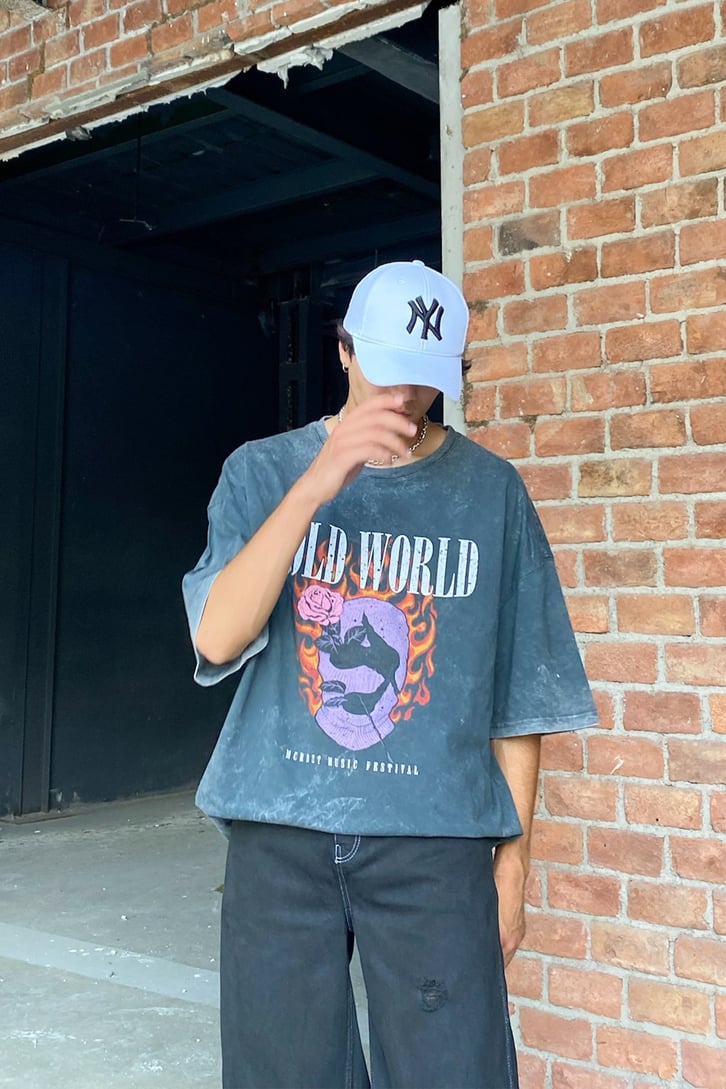 Cold World Baskılı Acid Wash Oversize Tshirt