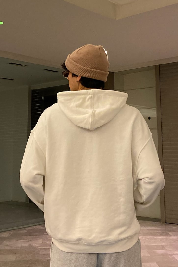 Collage Style Punchwork Oversize Beyaz Hoodie
