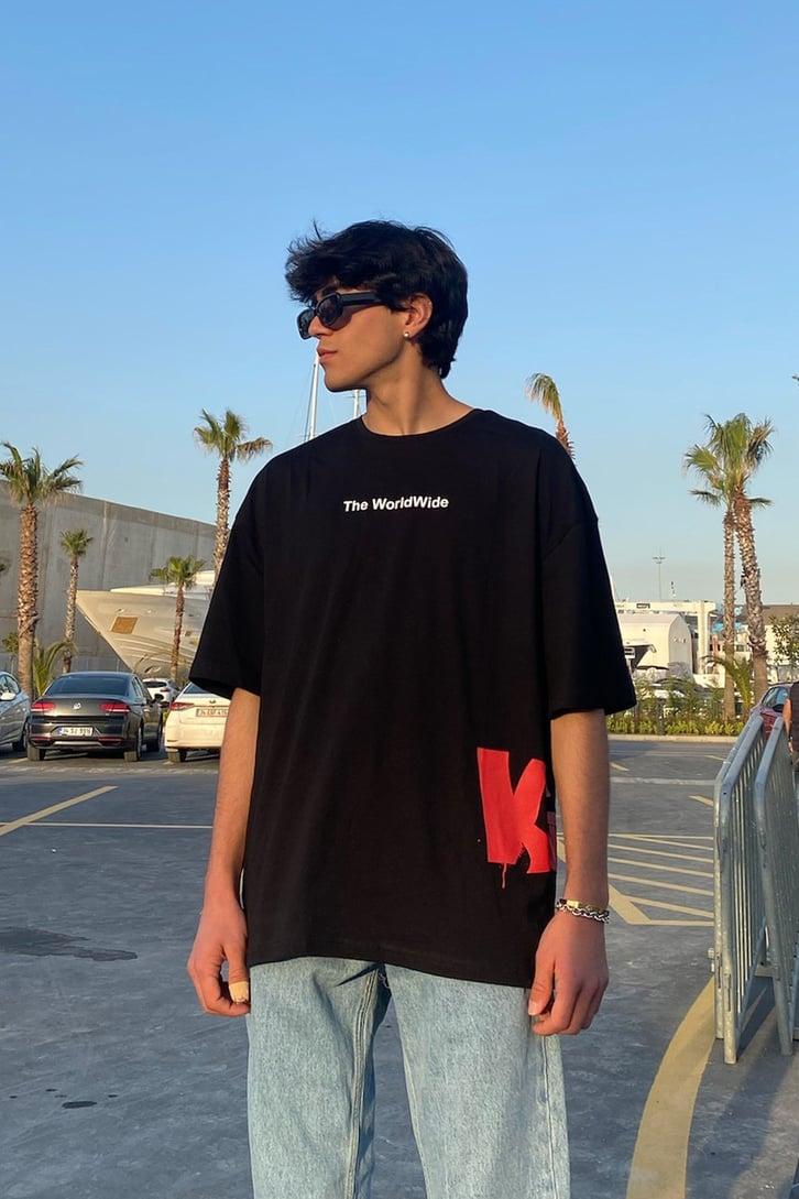 Collage Yan Baskı Detaylı Siyah Oversize Tshirt