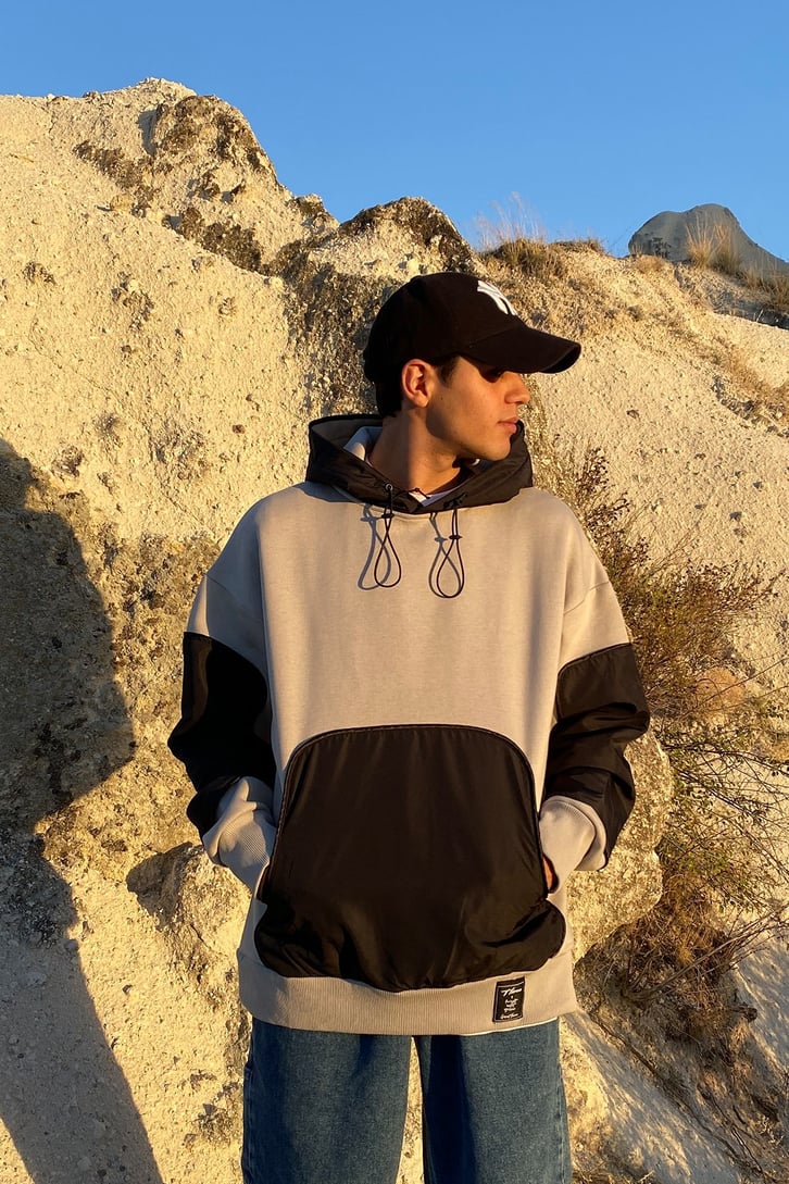 COLOR BLOCK OVERSIZE HOODIE