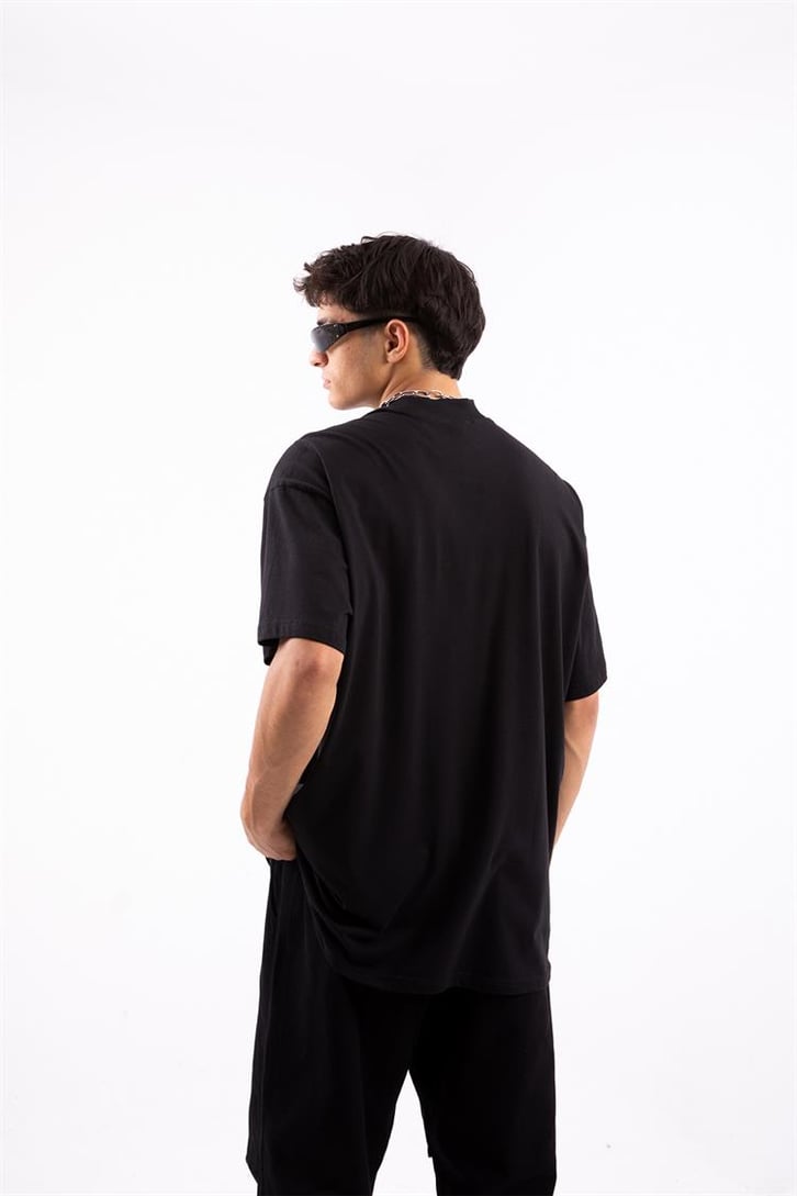 Colorful Human Head Baskılı Siyah Oversize Tshirt