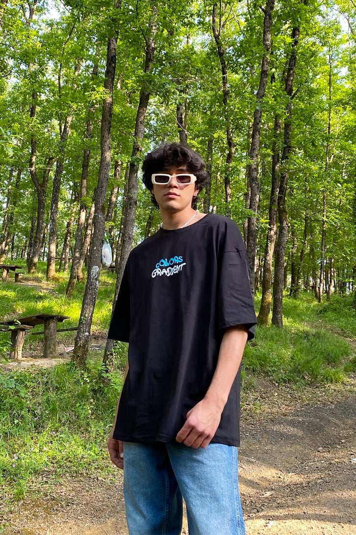 Colors Gradient Baskılı Beyaz Tshirt