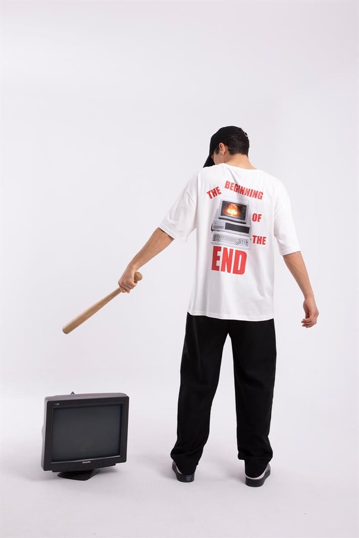 Computer End Baskılı Ekru Oversize Tişört
