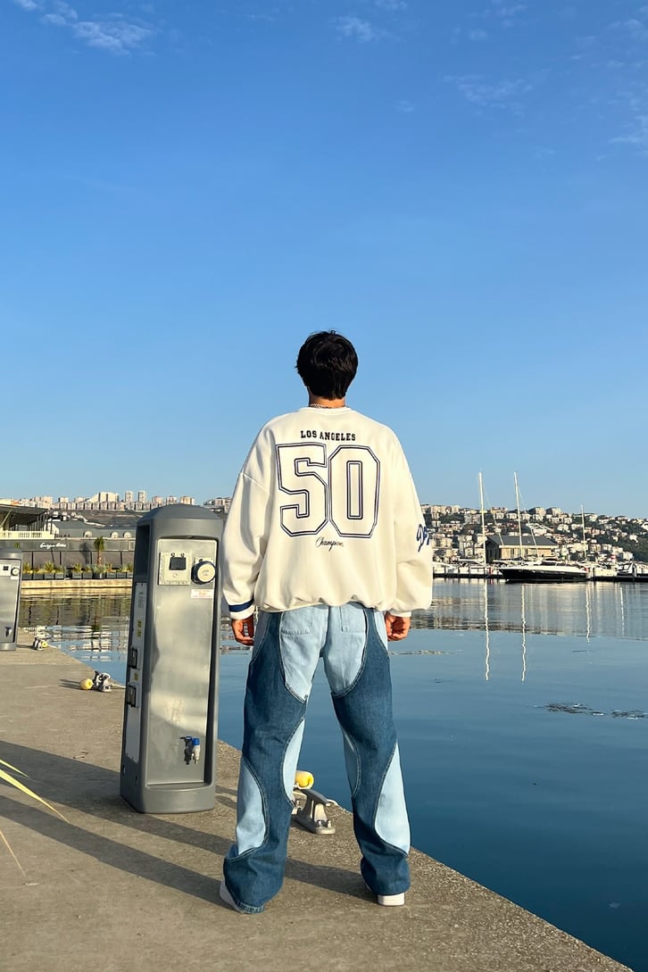 Contrast Cut Mavi Baggy Jean