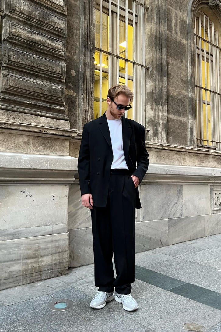 Cozy Oversize Kruvaze Siyah Takım Elbise