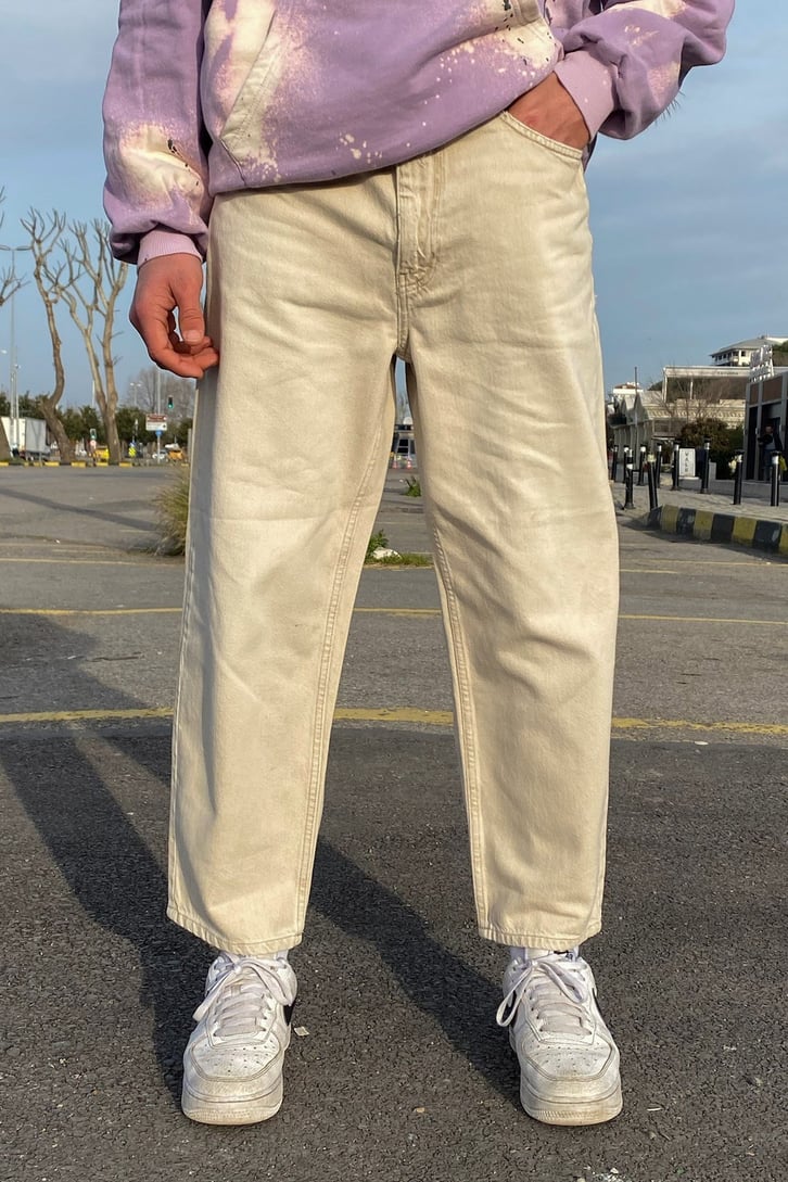 Cream Mom Fit Premium Jean