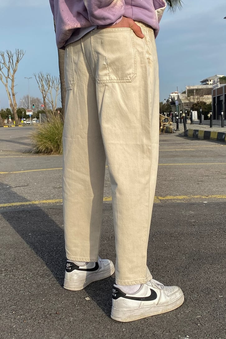 Cream Mom Fit Premium Jean