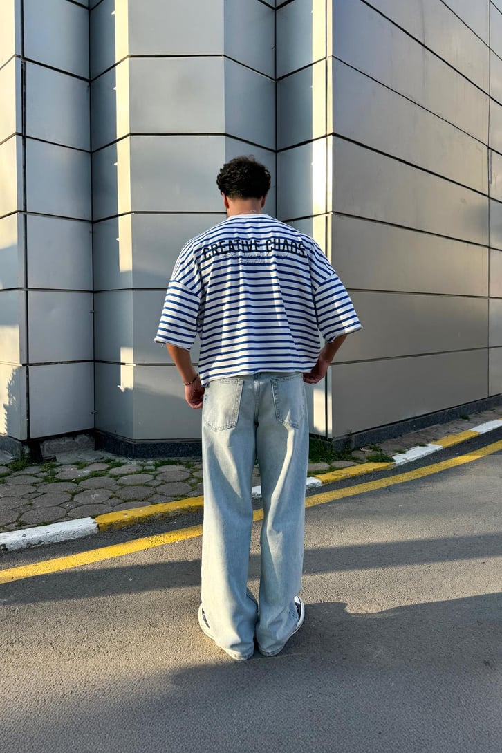 Creative Chaos Baskılı Çizgili  Oversize Tişört