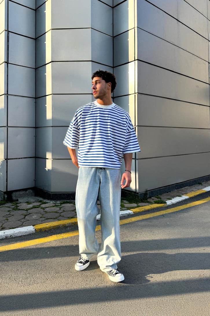 Creative Chaos Baskılı Çizgili  Oversize Tişört
