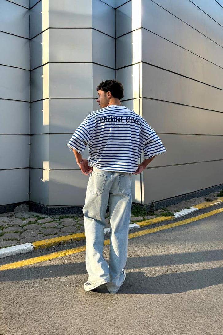 Creative Chaos Baskılı Çizgili  Oversize Tişört