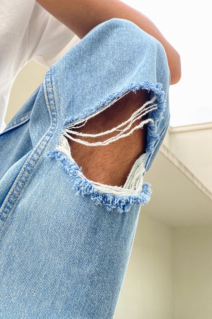 CUT LEG  BAGGY JEAN