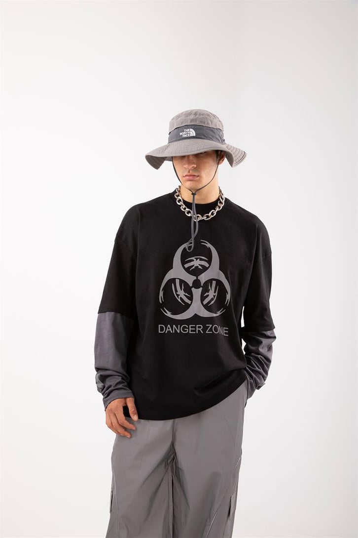 Danger Zone Baskılı Siyah Oversize Long Sleeve Tişört