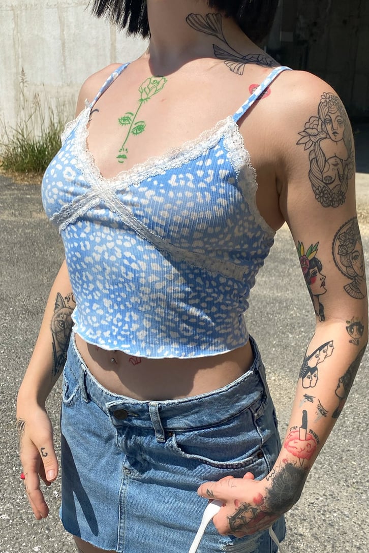 Dantel Detay Mavi Askılı Crop