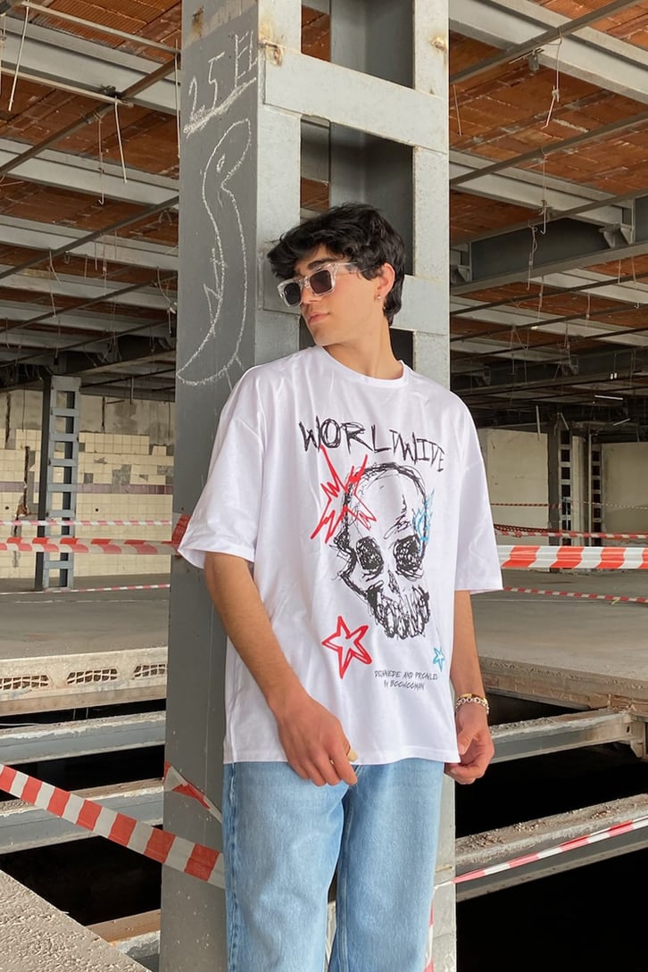 Dark Charcoal Baskılı Beyaz Oversize Tshirt