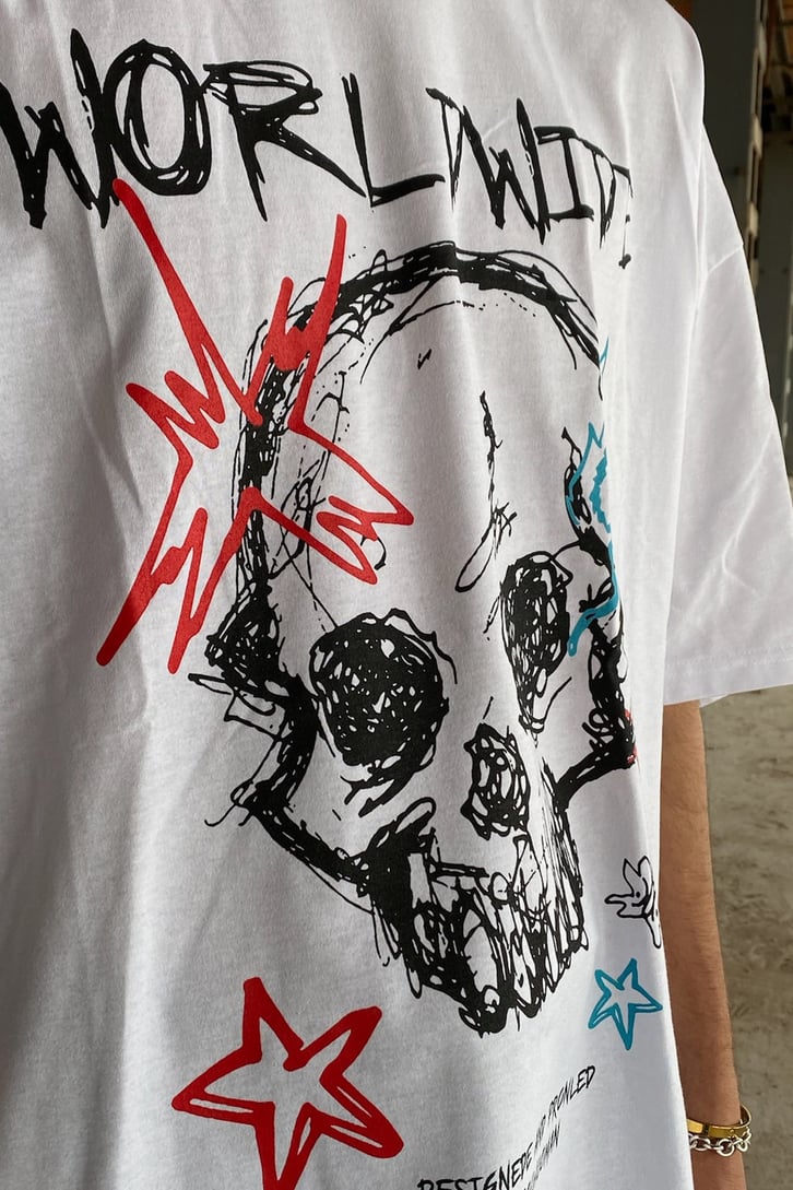 Dark Charcoal Baskılı Beyaz Oversize Tshirt