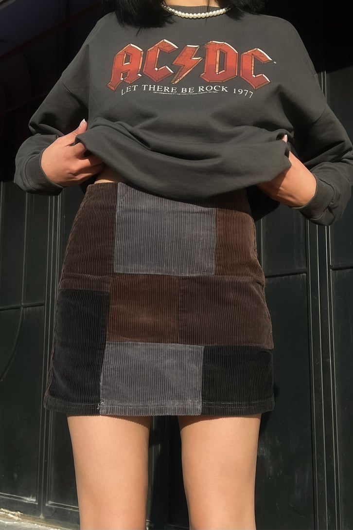 Dark Colored Yamalı Kadife Mini Etek