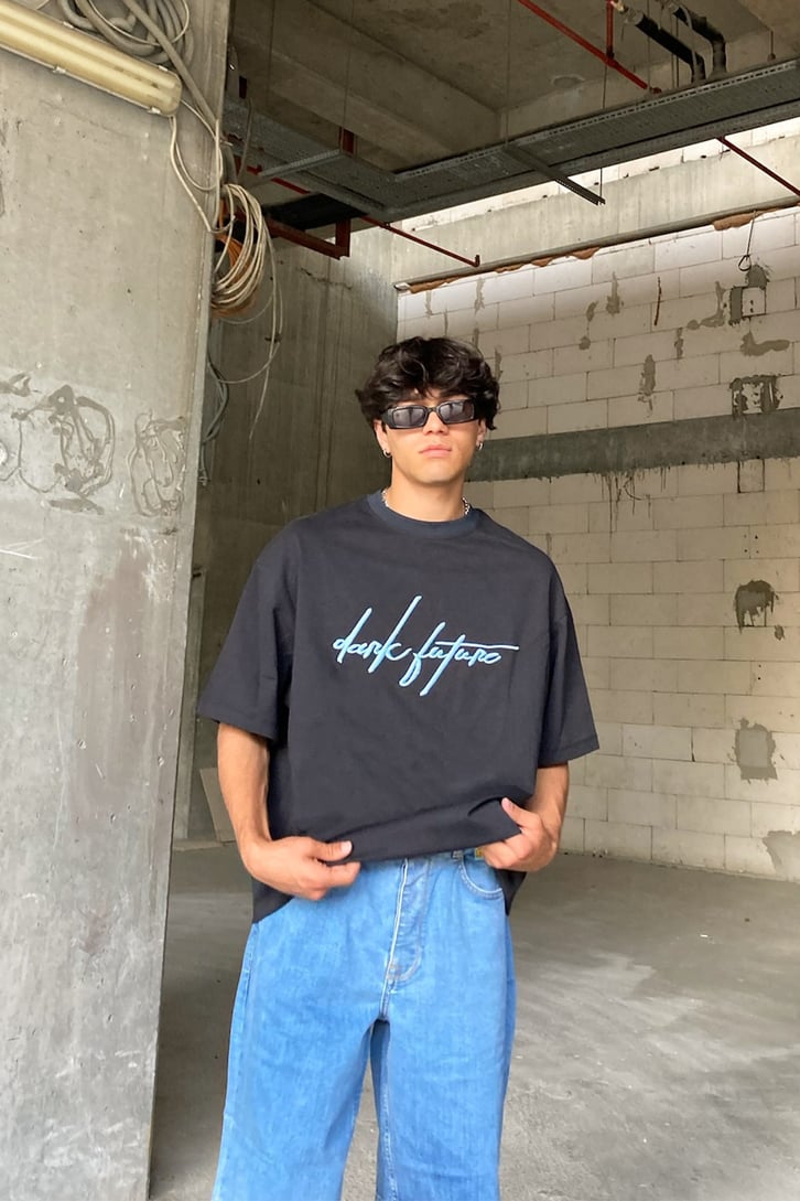 Dark Future Nakışlı Siyah Oversize Tshirt